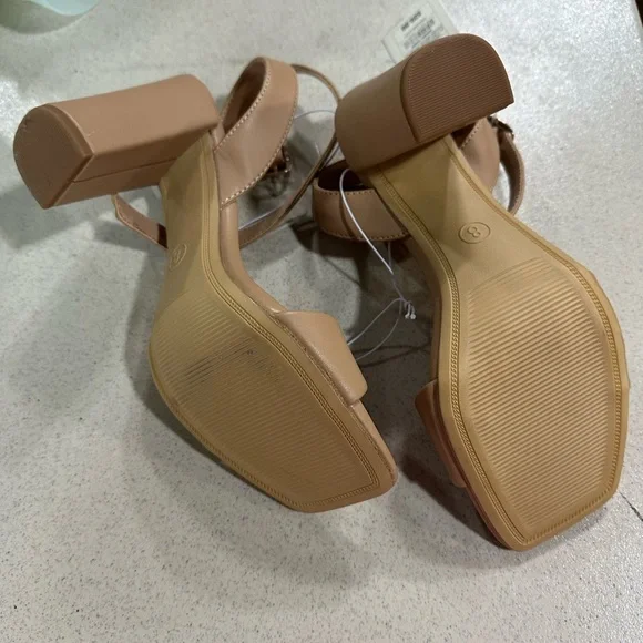 Women’s a new day strapy heels with memory foam - Picture 3 of 6